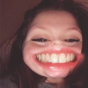 Meet your Posher, Alissa